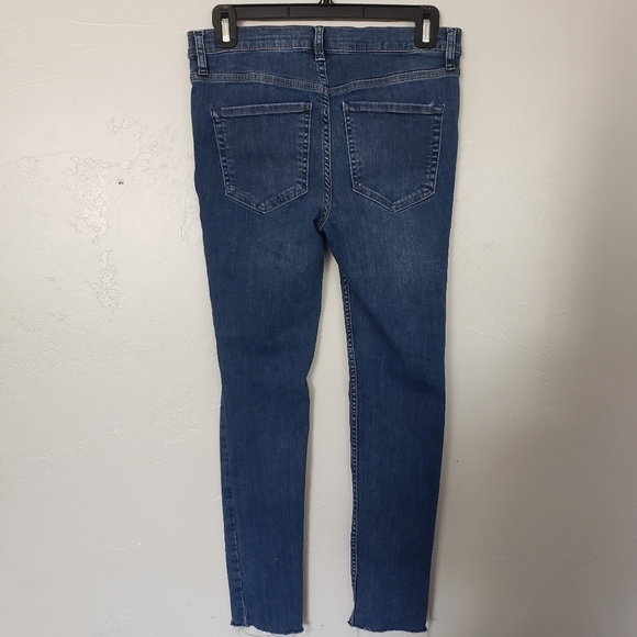 Free People Size 27 Skinny Jeans Medium Wash Denim Exposed 5 Button Fly Raw Hem - Picture 7 of 7